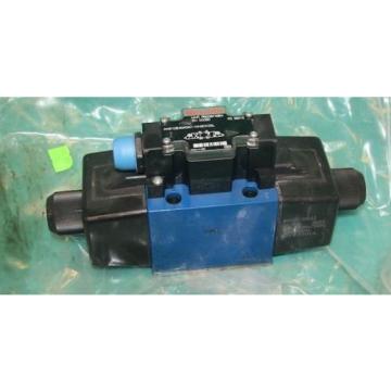 Mannesmann Canada Dutch Rexroth 4WE10E40/CW110N9DK25L Hydraulic Solenoid Valve R900974964